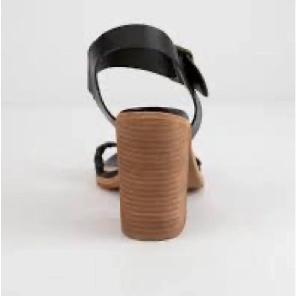 Steve Madden Cadence Black Heeled Sandals Size 7.5 - Picture 4 of 15